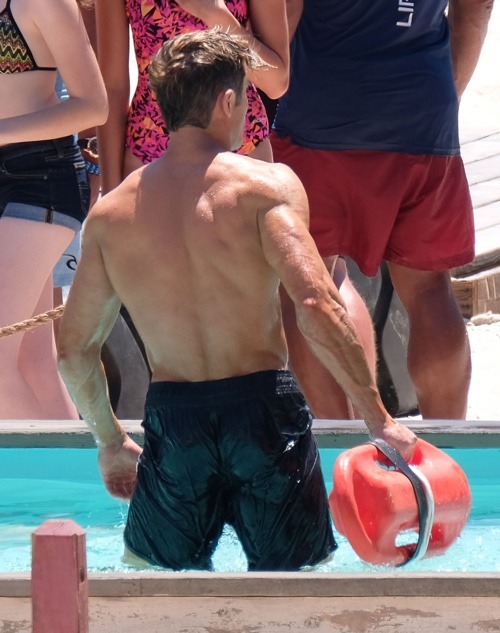 Zac Efron at Baywatch set