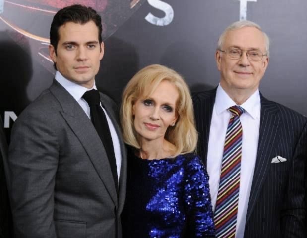 Henry Cavill with his brothers and mum