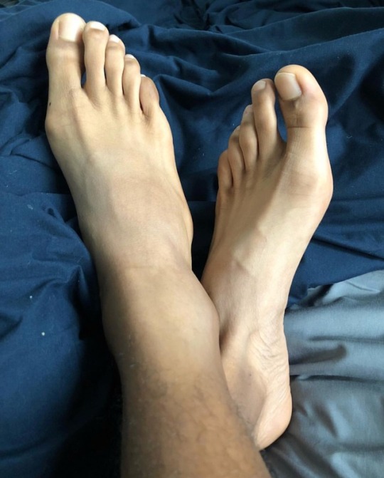 ebonyfootgods: 