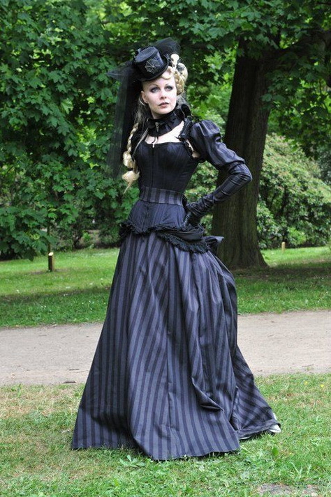 steampunk-divas:  Steampunk http://steampunk-divas.tumblr.com/ 