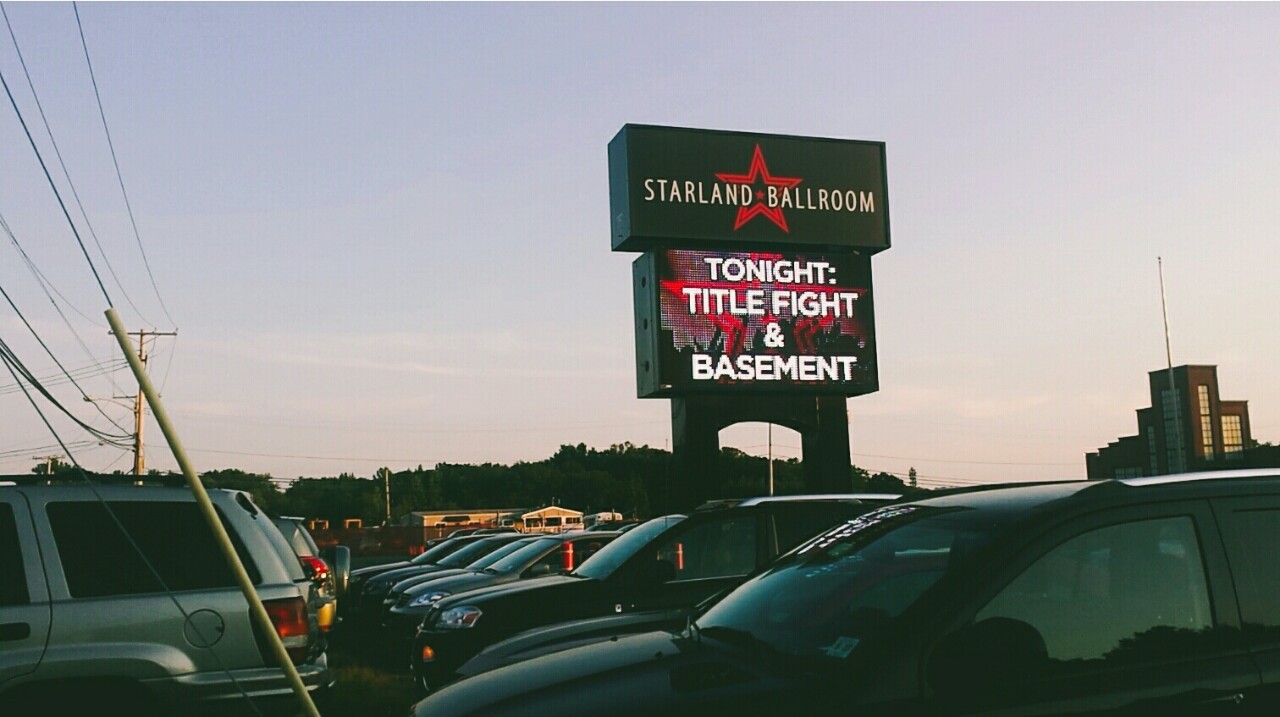 wowicangetsexualtoo: Basement &amp; Title Fight @ Starland Ballroom. Twas lit.