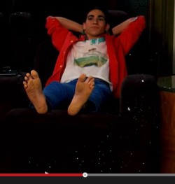 barefoot-scenes:  Cameron Boyce in Jessie