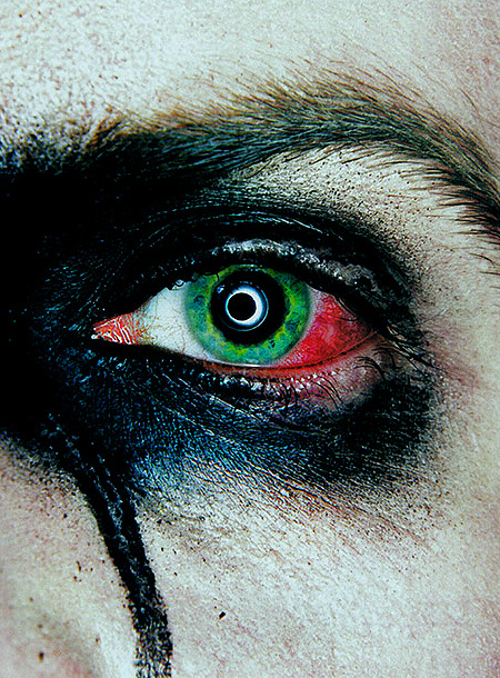 furples:  Photographer: Ronald StoopsMake-up: Inge Grognard