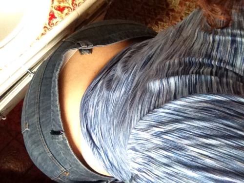 nalgaemoji:  trufflebootybuttercream:  nalgaemoji: every pair of jeans i’ve ever owned does this gap thing  I hate you  U know u luh me