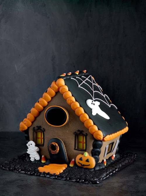 gingerbread house