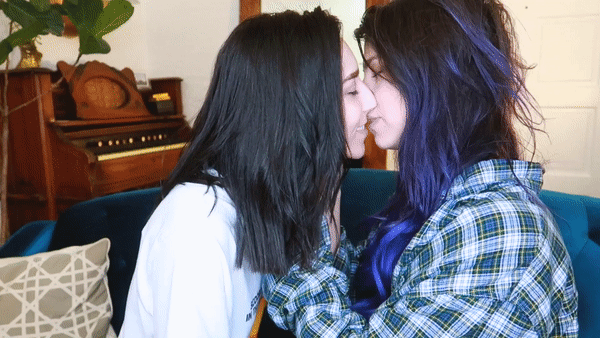 my-gay-mind:  lezbe-hella-gay:  MY LESBIAN HEART CANT HANDLE THIS IM SHAKING AND