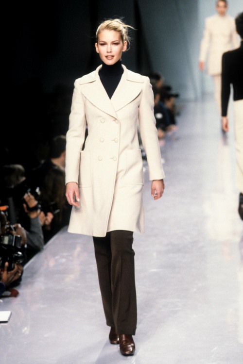 arianavscouturevault:DKNY Ready-To-Wear Fall/Winter 1996.Model: Valeria Mazza
