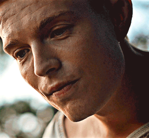 WILL FLETCHER As Finrod ⤷ THE LORD OF THE RINGS: THE RINGS OF POWER (2022—) ⚜ 1.01 “A Shadow