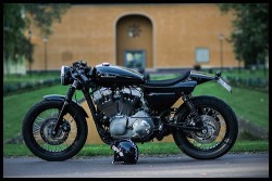 caferacerdesign:  Cafe Racer Design SourceHarley Davidson Nighster @caferacerdesign