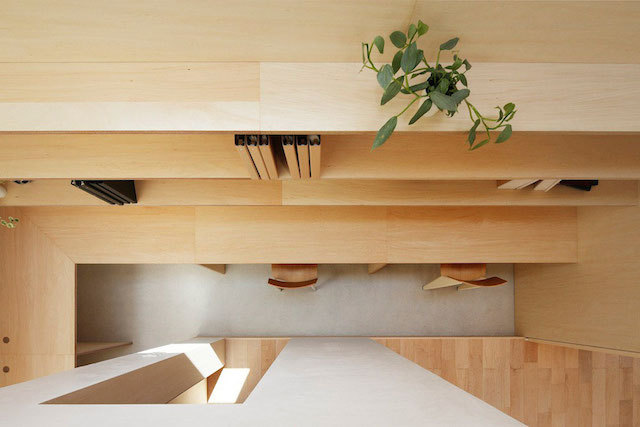 ombuarchitecture:  Light Walls House Located in Toyokawa city, the “Light Walls