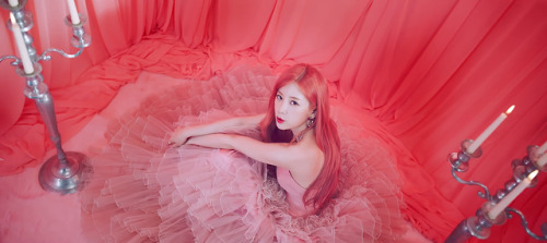 %% (Eung Eung) - Apink (2019)