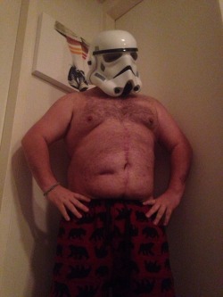 coachbear:  Tummy Tuesday Stormtrooper edition