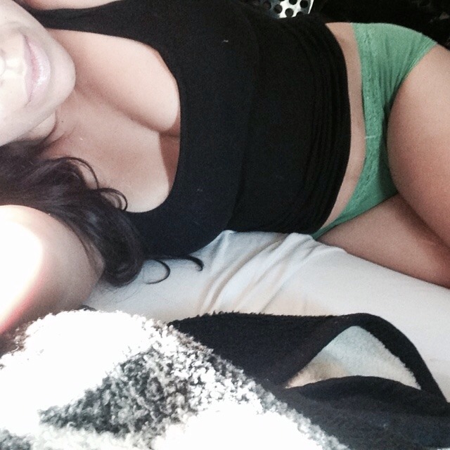 onherwaydown:  Chillin on a Sunday afternoon  💕