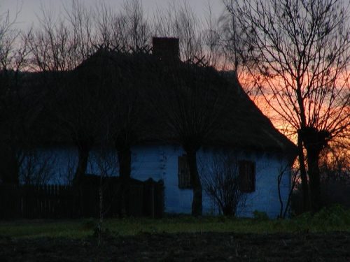 lamus-dworski:Święto Zmarłych - preparations for the Feast of the Dead in the skansen of Masovian co