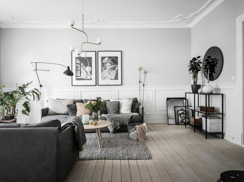 For The Love Of Grey | Goteborg, SwedenLayout: (Source: entrancemakleri.se)