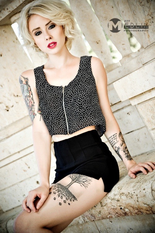 Hot Girls Inked