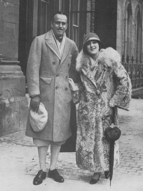 yesterdaysprint:Mary Pickford and Douglas Fairbanks attending the British Empire Exhibitionat Wemble