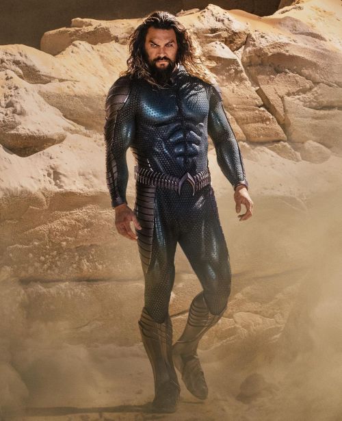 sahind: Jason Momoa as Aquaman/Arthur Curry in AQUAMAN AND THE LOST KINGDOM (2022)