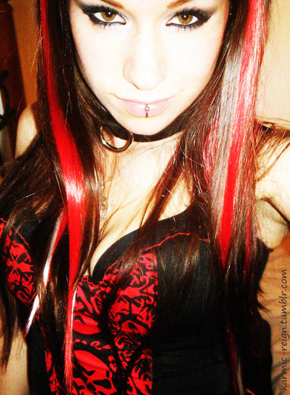 ixxa-reign:  (self)