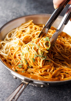 daily-deliciousness:Vegan tuscan pumpkin pasta sauce