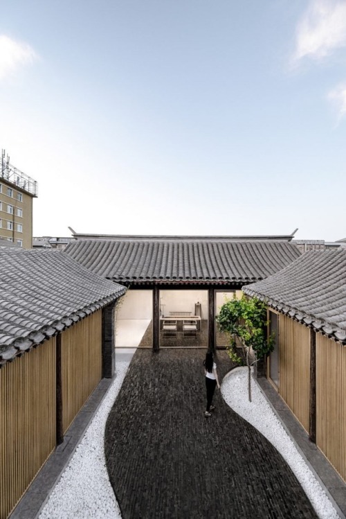 goodwoodwould: Good wood - Beijing based Arch Studio renovated a traditional courtyard house in the 