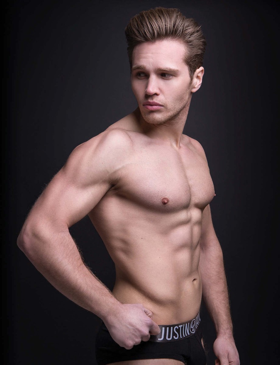 hotfamousmen:  Danny Walters