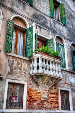 bluepueblo:  Balcony, Venice, Italy photo