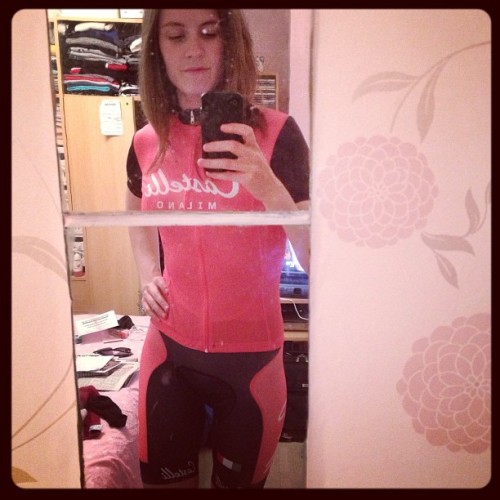 charliemei88: New @castellicycling Milano kit, woop woop, it acctually fits! #castelli #cycling #pin