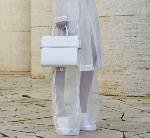heysuede: Details @ Givenchy Resort 2018