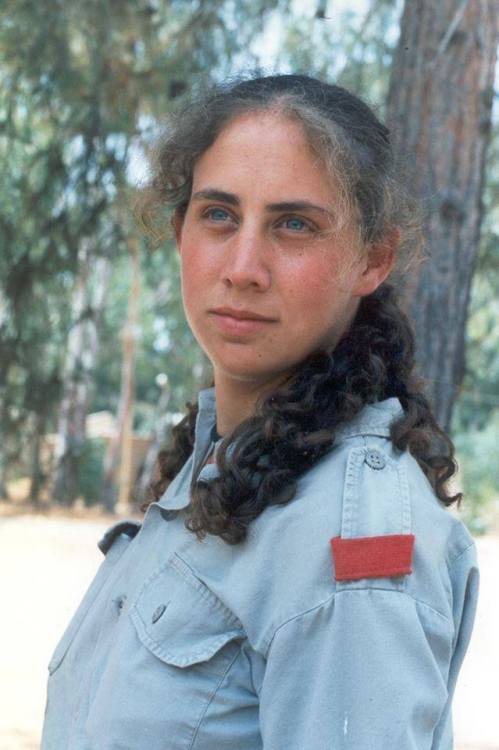 ✡ &ldquo;Care for all the soldiers.&rdquo; ✡Keren Tendler was a brave and talented woman who