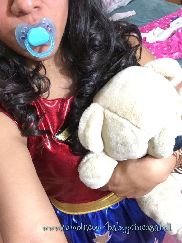 Today my Daddy comes .. And we are going to a Halloween!!!  Soooo&hellip; Im