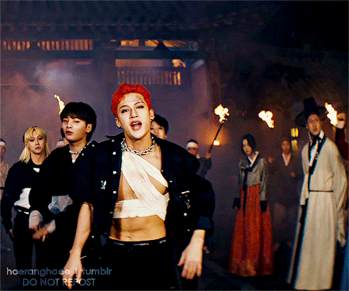 Chris In Every Skz Mv ✧ Thunderous [ 1/? ]
