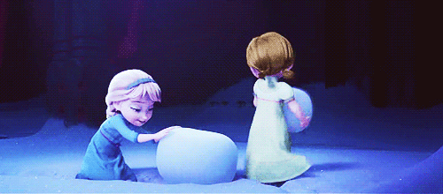 clarabosswins:  the way elsa covers her mouth when she laughs with anna (ﾉ◕ヮ◕)ﾉ*:･ﾟ✧✧