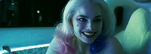 ericscissorhands:  “Hee…That’s so cute. You think you’re scary. But mister, I’ve seen scary. And you ain’t got his smile.” – Harley Quinn, Suicide Squad #1