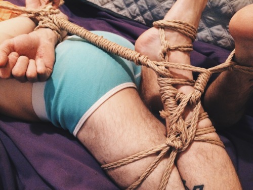 camdamage:  Rope practice cont’d: now with added cuttlefish and his adorableness (I made him untie himself a little at the end so what)  