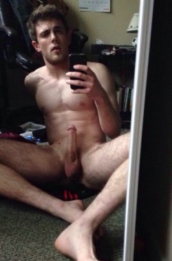 adirtyzdog:  thetractorboi:  milkshakeboys:  milkshake boys    ARCHIVE  Indiana Tractor Boy       fuck the hell outta him..