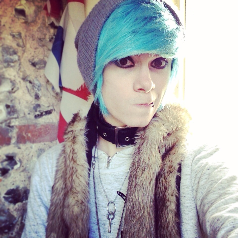 eagle-summers:  Six selfies to from 2014, its been a good year!   Be excellent to