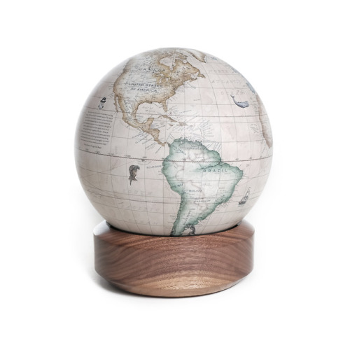 Bellerby &amp; Co Globemakers, London.Colour : Champagne | Size : 22cm diameterHandcrafted &