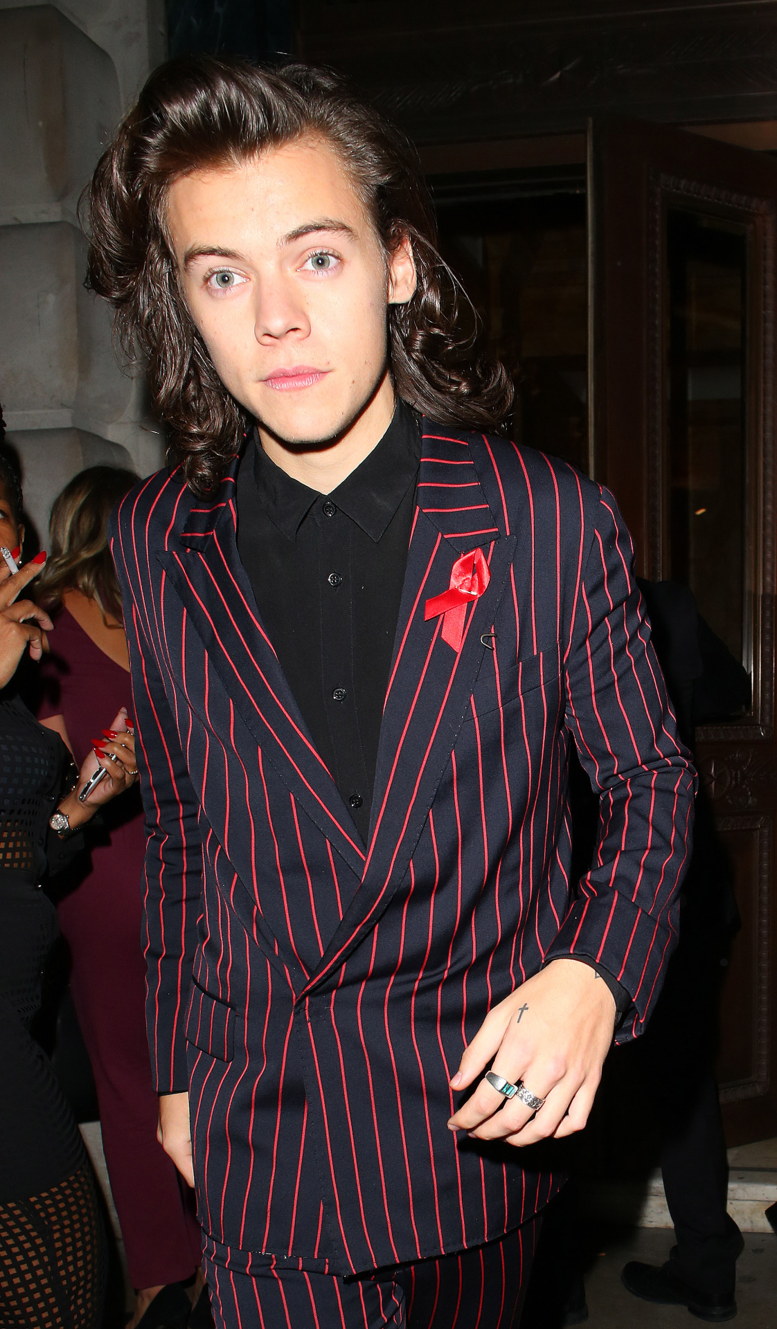 direct-news:  ALBUM - Harry Styles leaving Cafe Royal hotel on December 1, 2014 in