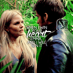 thejeweloftherealm:Captain Swan in Every Episode | Dark Hollow