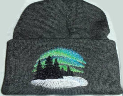 etsyifyourenasty:  Aurora Borealis Beanie 