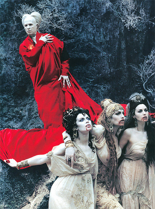 vintagegal:  Bram Stoker’s Dracula - Gary Oldman, Florina Kendrick, Michaela Bercu and Monica 