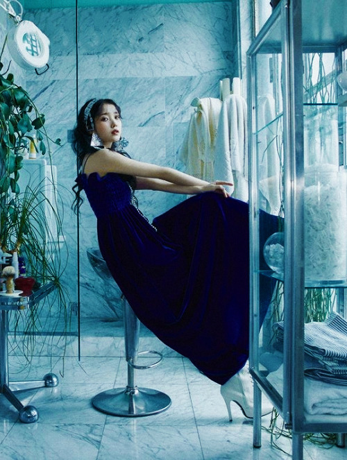 moonlightsdream:LEE JIEUN 이지은— VOGUE korea | November (2022)