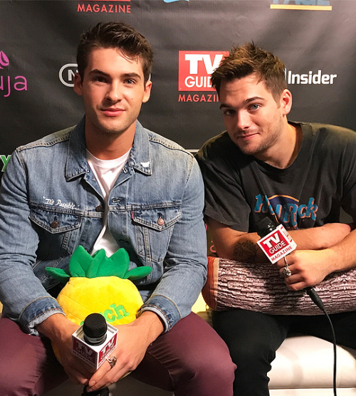 zacefronsbf:Cody Christian & Dylan Sprayberry at San Diego Comic Con 2017 (July 20th)