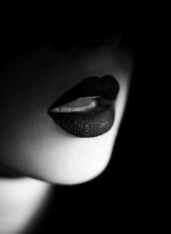 toxicity-demonic:  Black lips auf We Heart It - http://weheartit.com/entry/118914460
