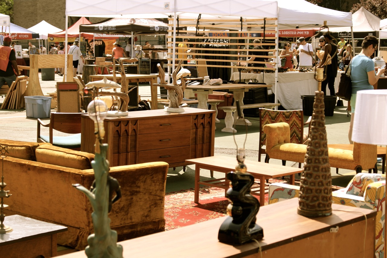 minteriorsblog:  Fort Greene Flea in Brooklyn on Saturday 