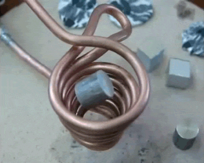 fencehopping:Melting aluminum with an electromagnet.