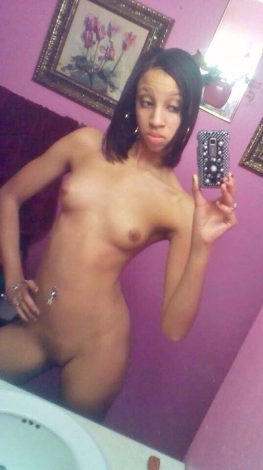 thalynxposts:  Ebony edition