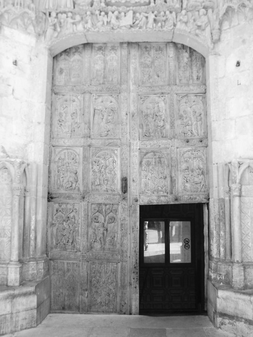 Puerta derecha, catedral, León, 2011.