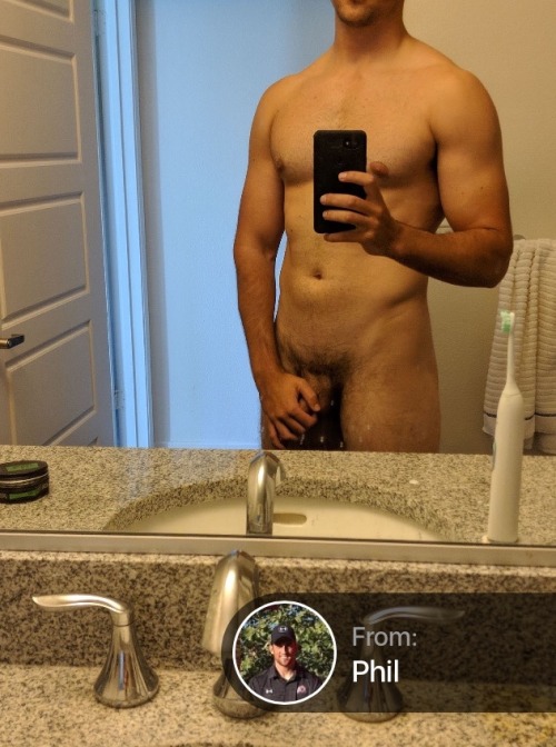 letsseewhatyougotbruh: Check out what this fit cutie is packing… Just look at that massive dong! Lol bet he’s a lot of fun in person 👀😮😃